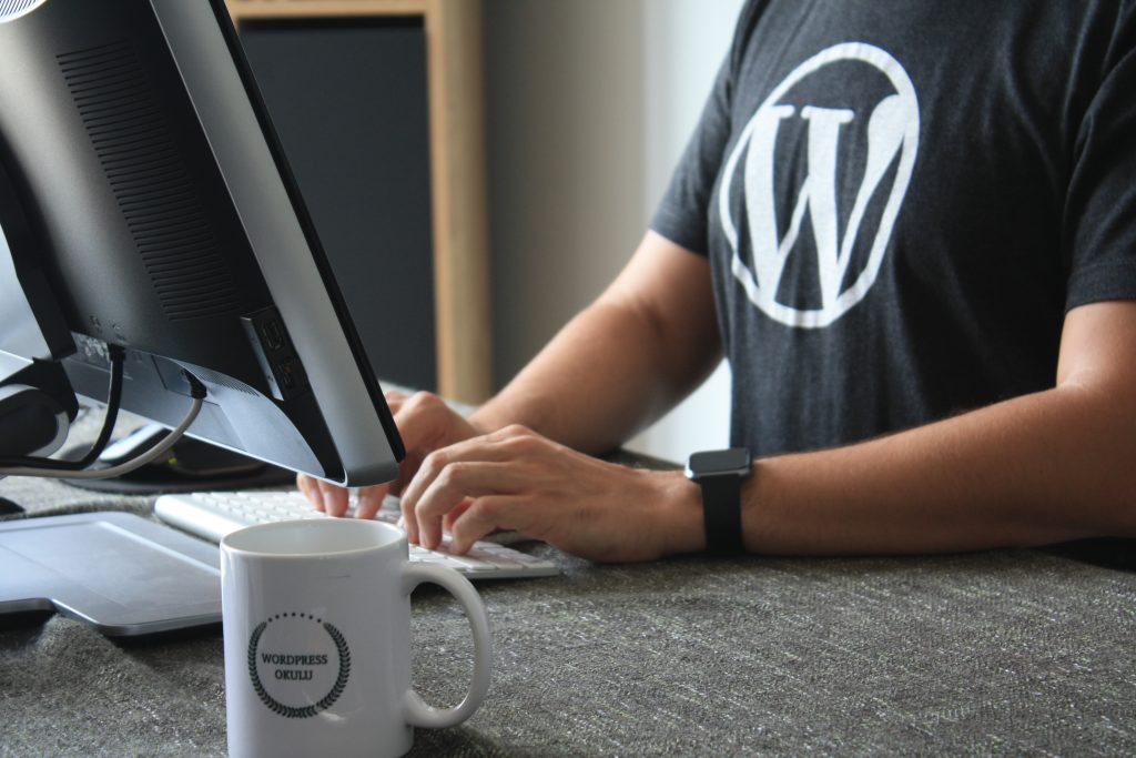 Wordpress 架站很便宜？小心還有這Ｘ個隱藏成本-封面